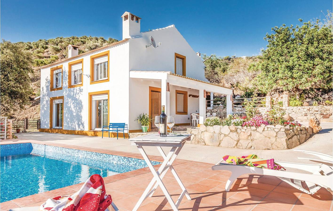 Appartement met terras aan het zwembad - 2km naar El Gastor in El Gastor, Pueblos Blancos