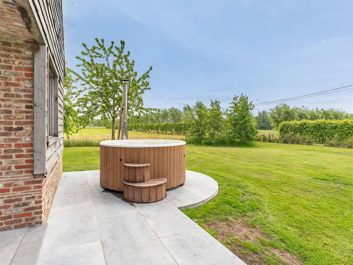 Location de vacances pour 10 personnes, avec terrasse et jacuzzi ainsi que jardin et sauna à Maldegem - 4