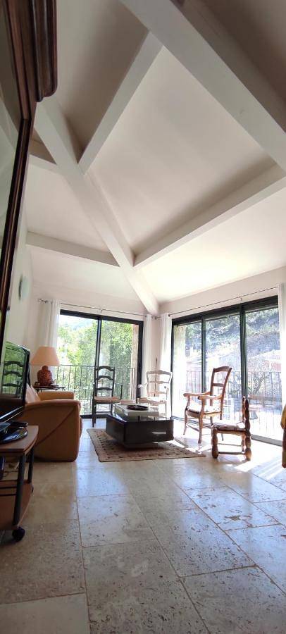 Location de vacances pour 6 personnes, avec terrasse et vue à Eygaliers - 3