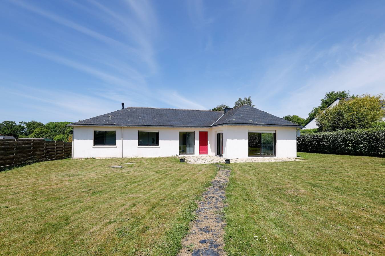 Ferienhaus 'Grande Maison Familiale Proche Gr34' mit privater Terrasse und privatem Garten in Garlan, Ceinture Dorée