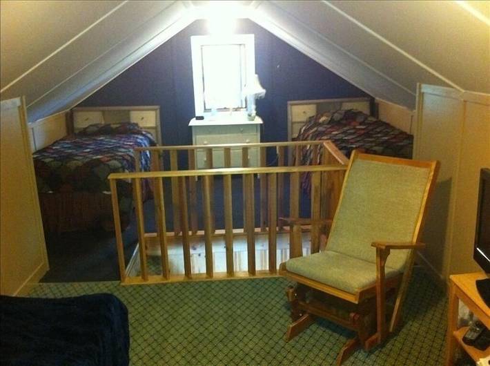 Cabin for 8 people, with yard, with pets in Maine