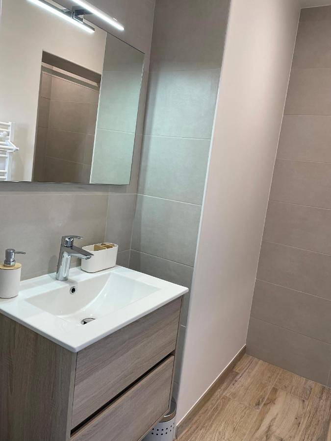 Appartement entier, Coté Cour in Biéville-Beuville, Région de Caen