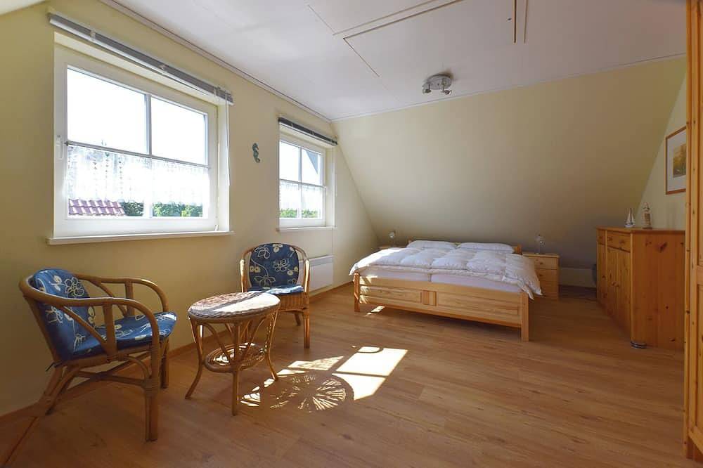 Ferienhaus in Prerow bis 5 P.,waldnah,freistehend,Garten mit Strandkorb, Wlan in Prerow, Fischland - Darß - Zingst