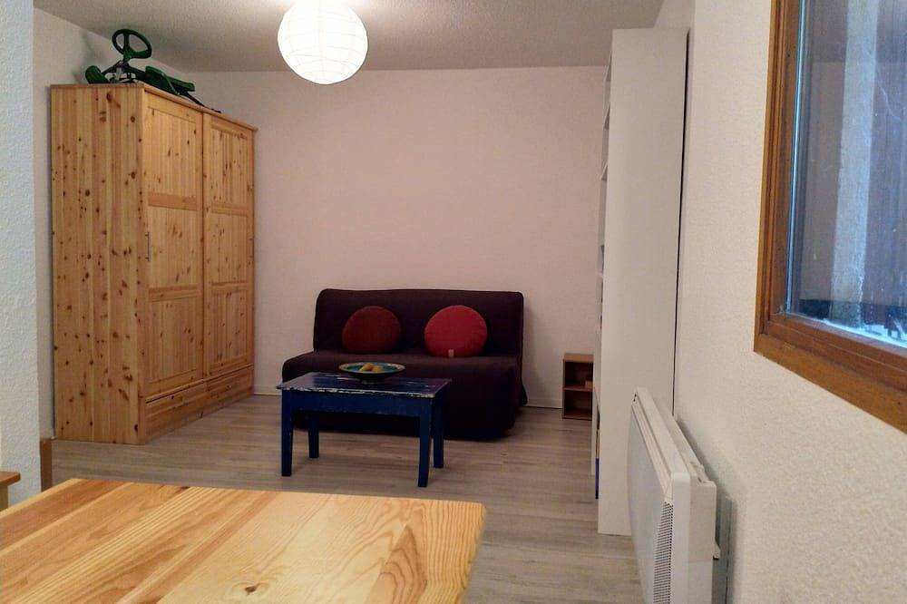 Ganze Wohnung, Grand studio à l'orée du bois en chartreuse in Saint-Pierre-de-Chartreuse, Isère