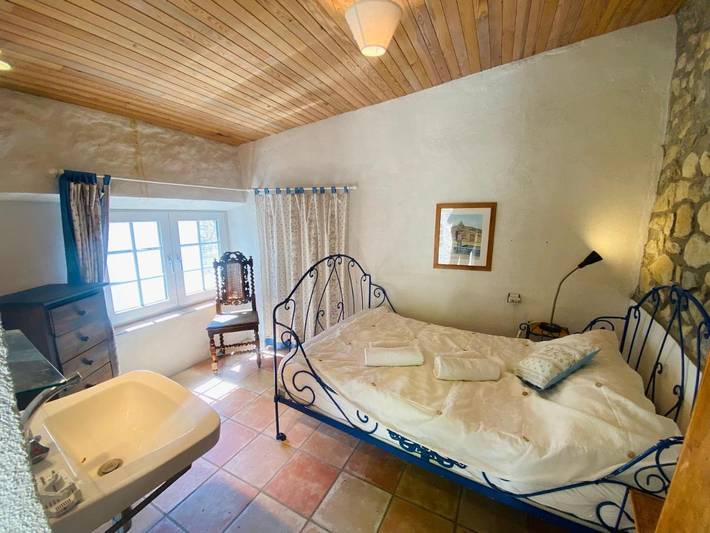 Gîte pour 5 personnes, avec Terrasse et Jardin ainsi que Piscine et Vue à Eygluy-Escoulin - 4