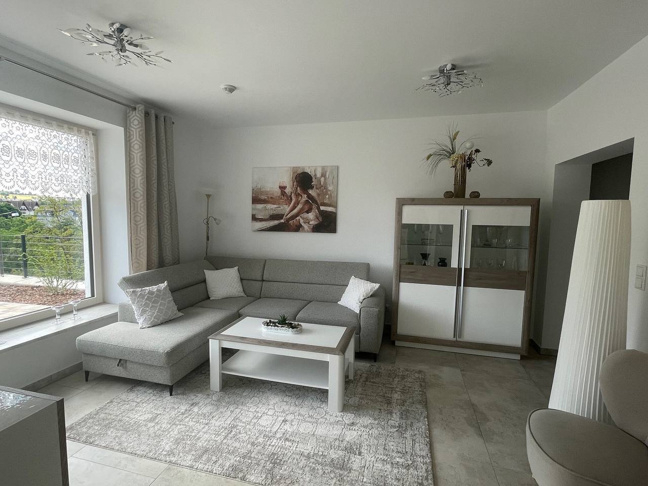 Ganze Wohnung, Ferienwohnung 'Sonnenhöhe' mit großer Terrasse und schönem Ausblick in Greiz, Region Greiz