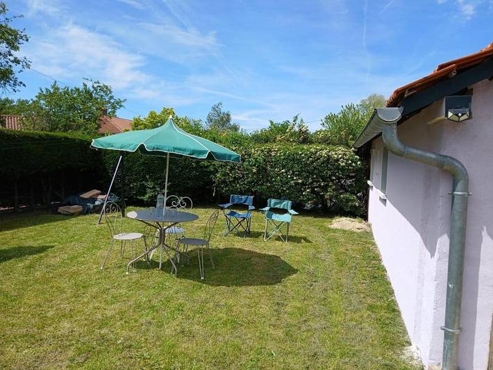 Gîte pour 2 personnes, avec jardin et vue dans Montrevel - 2