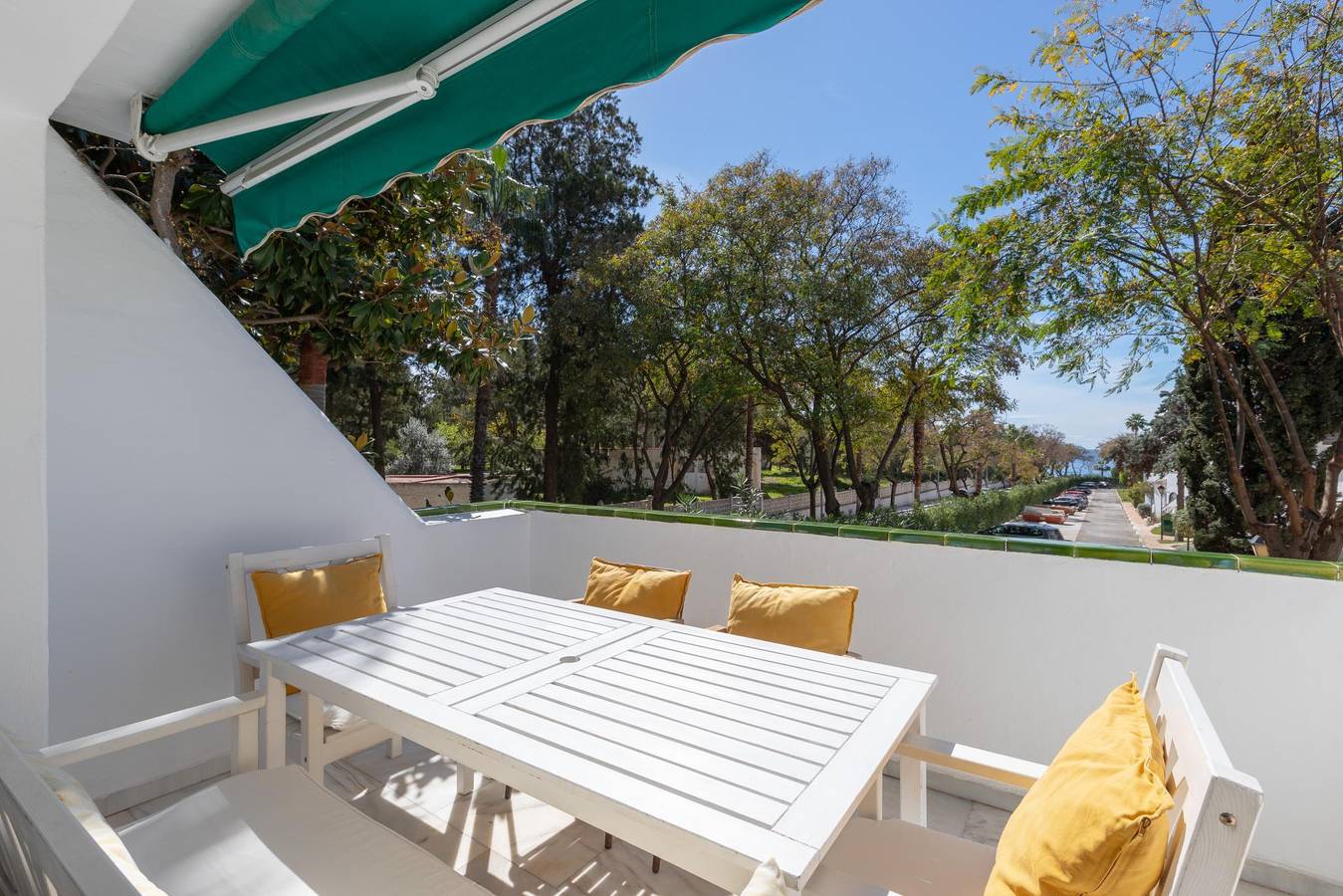 Hel ferieleilighet, Ferieleilighet for 8 personer med badebasseng in Las Chapas, Marbella