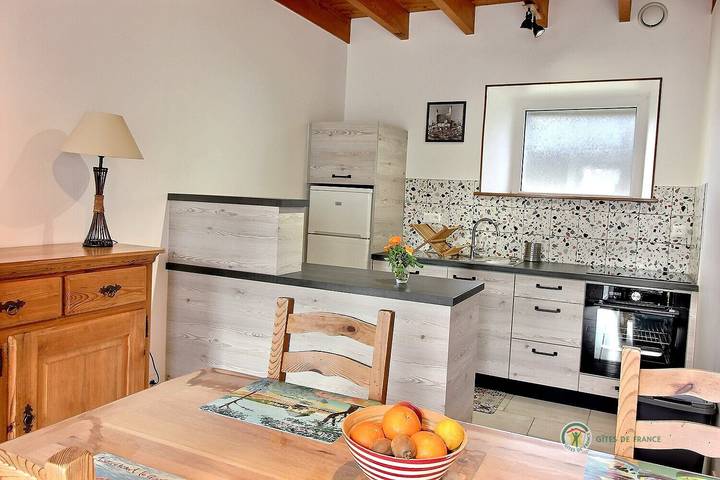 Gîte pour 4 personnes, avec jardin à Plougrescant - 4