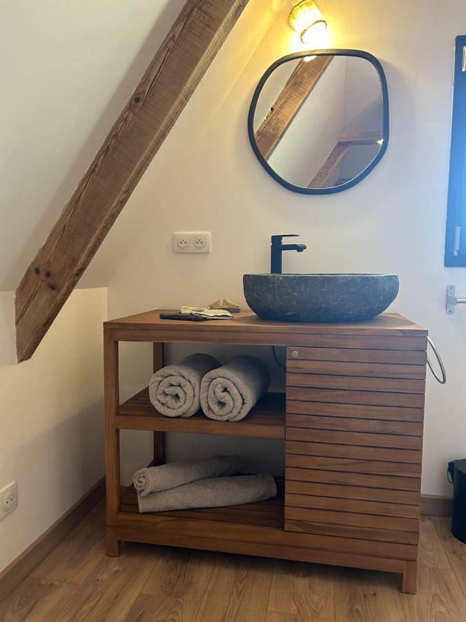 Location de vacances pour 4 personnes, avec jardin ainsi que piscine et jacuzzi à Montvalent - 2