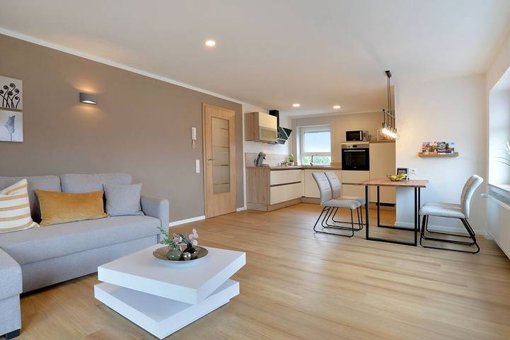 Ferienwohnung für 3 Personen, mit Balkon und Garten