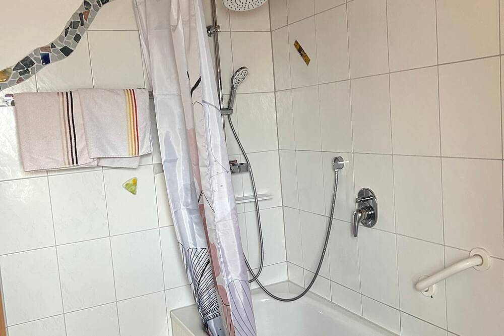 Ganze Wohnung, Voll ausgestattete 4*-Ferienwohnung für 2 Personen mit Garten in Arnbruck, Ostbayern