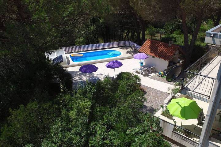Villa pour 5 personnes, avec jardin et balcon - 1