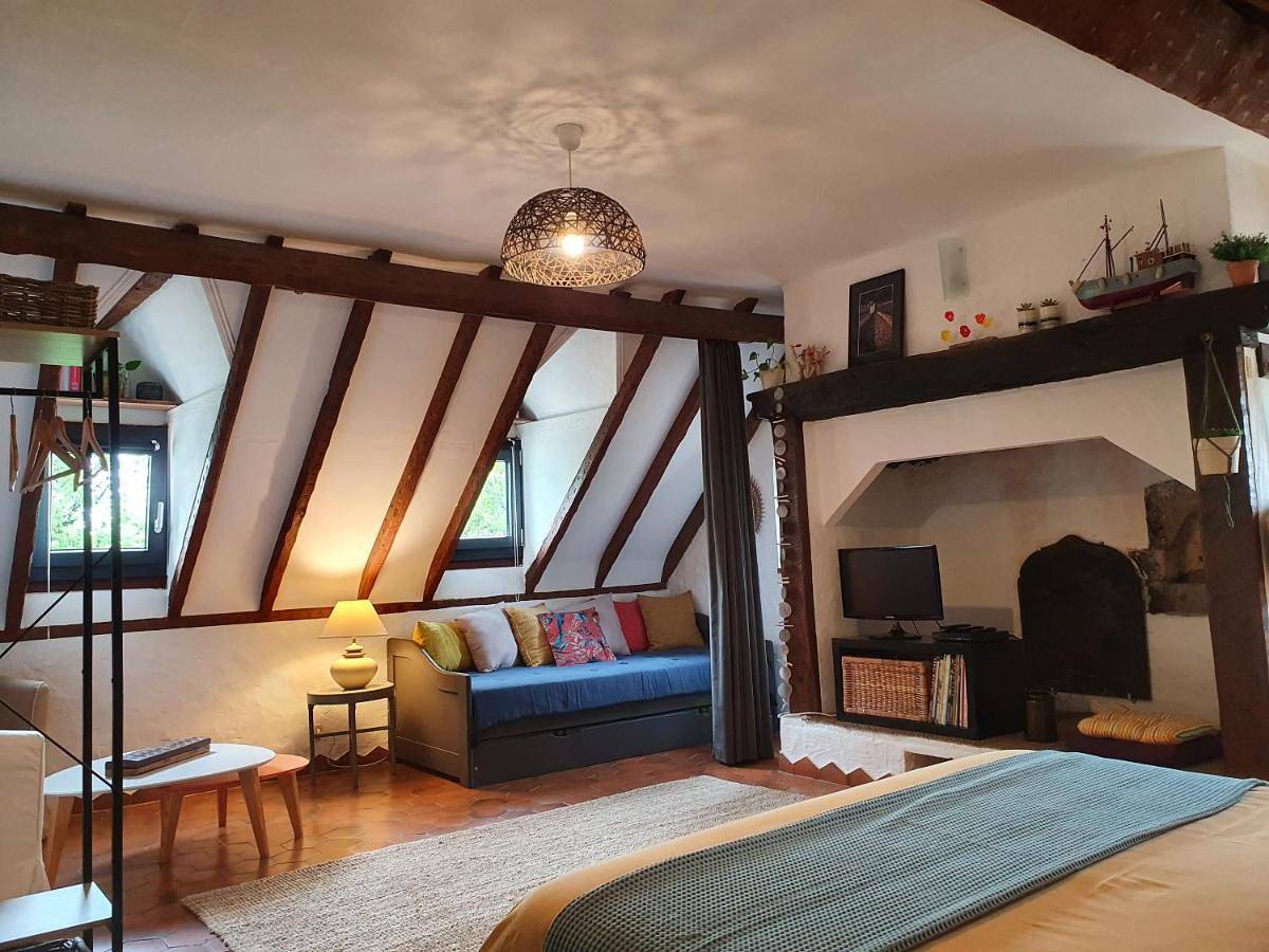 One-Bedroom House in Saint-Chels, Quercy