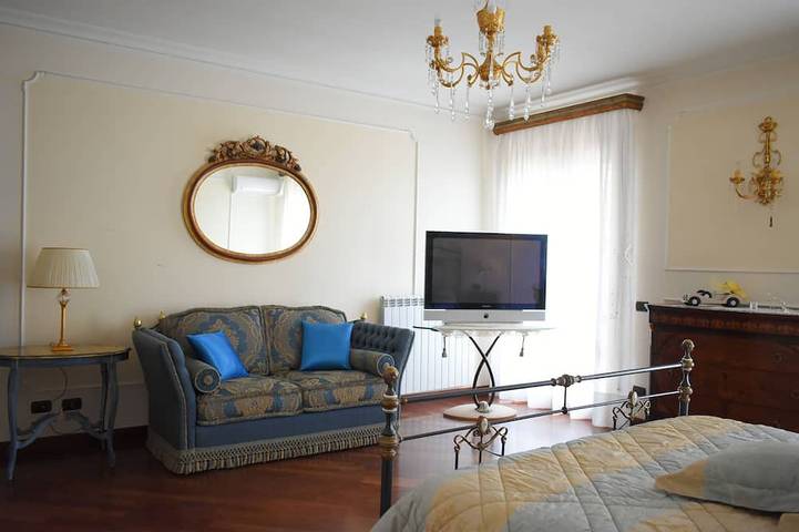 Location de vacances pour 10 personnes, avec jardin et terrasse, animaux acceptés à Copertino - 3