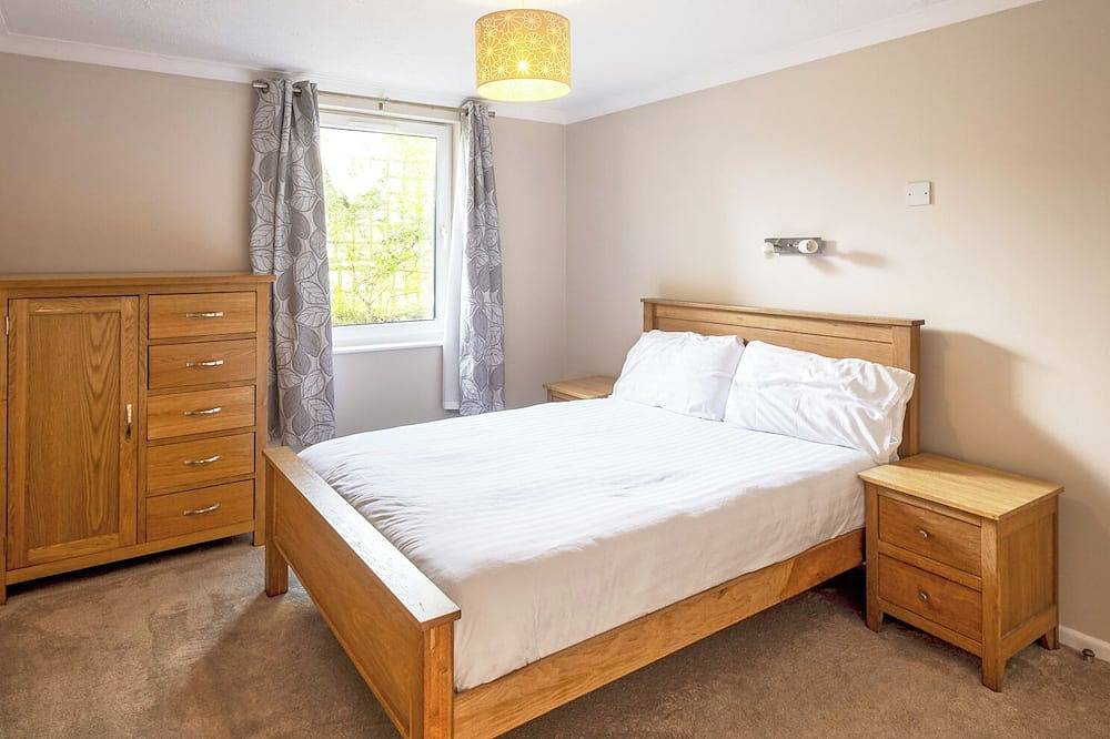 Ganze Wohnung, Longships Apartment - Apartment mit zwei Schlafzimmern, 15 Gehminuten vom Strand entfernt in Gwithian, Cornwall