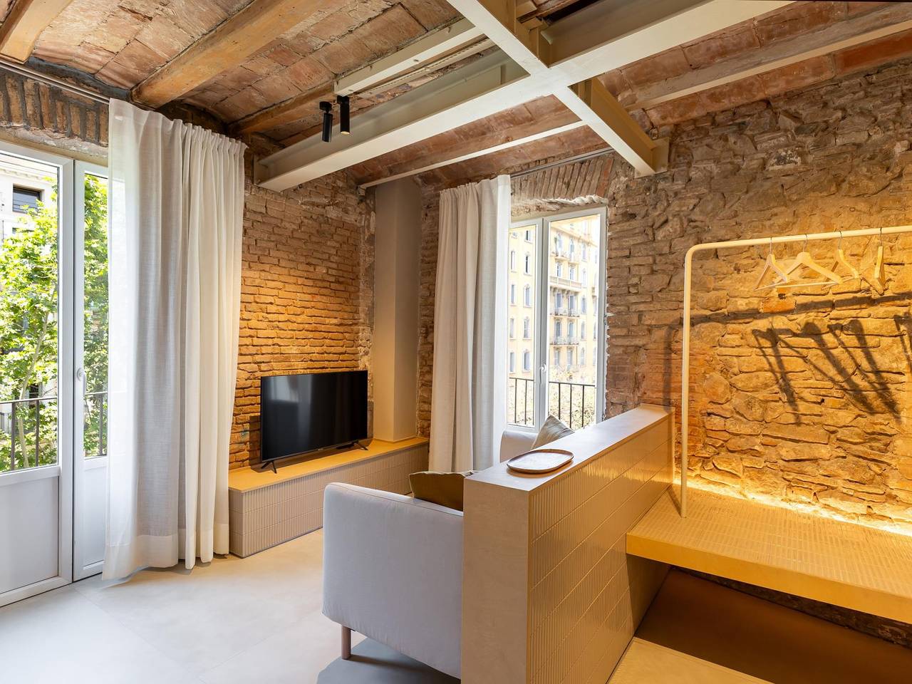 Entire holiday apartment, Estudi 2 pax al Born in Barcelona Centre, Barcelona