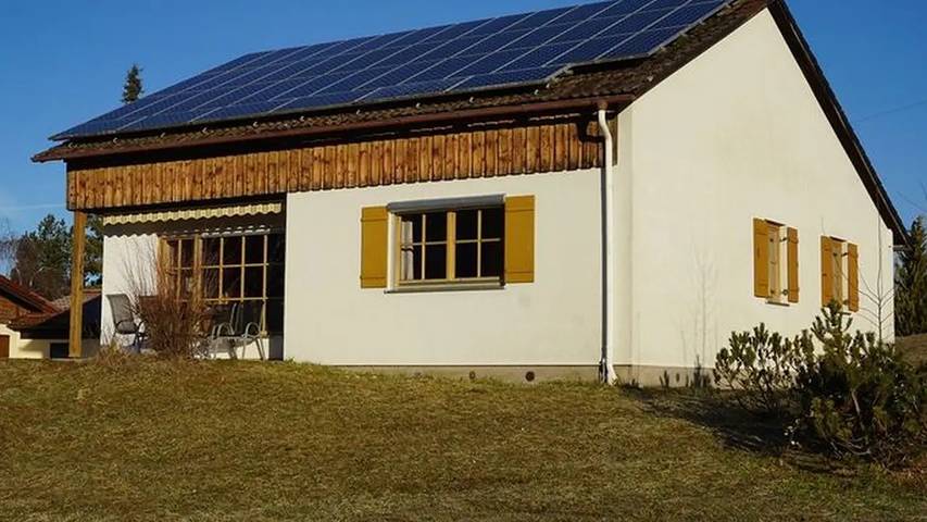 Luxus-Ferienhaus für 10 Personen, mit Garten und Pool sowie Terrasse