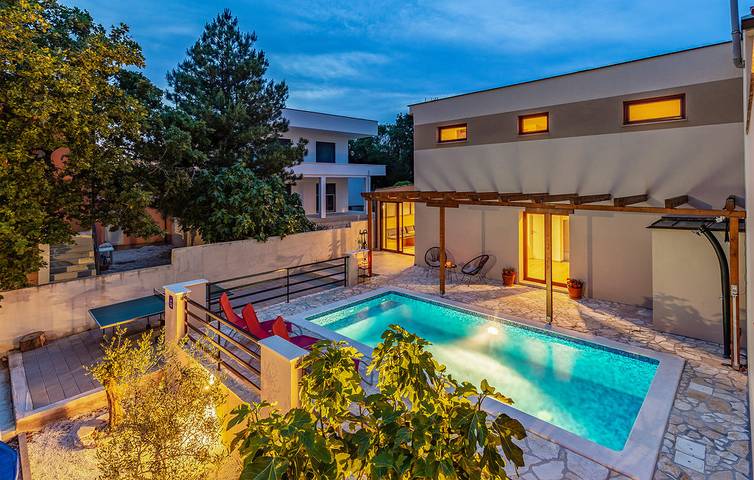 Villa pour 6 personnes, avec terrasse et piscine ainsi que sauna et jardin à Barbariga - 4