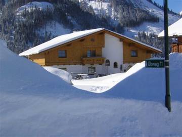 Ferienwohnung für 4 Personen in Tannheim (Tirol), Allgäuer Alpen (Österreich), Bild 1