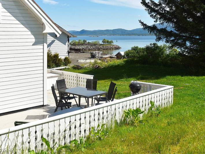 Ferienhaus für 10 Personen, mit Terrasse in Nördliches Fjordnorwegen