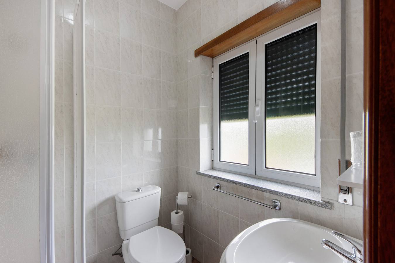 Quarto 'Quarto 7 - Jorge Galinheiro' com Vista para a Montanha, Jardim Partilhado e Wi-Fi in Mamouros, Alva e Ribolhos, Distrito de Viseu