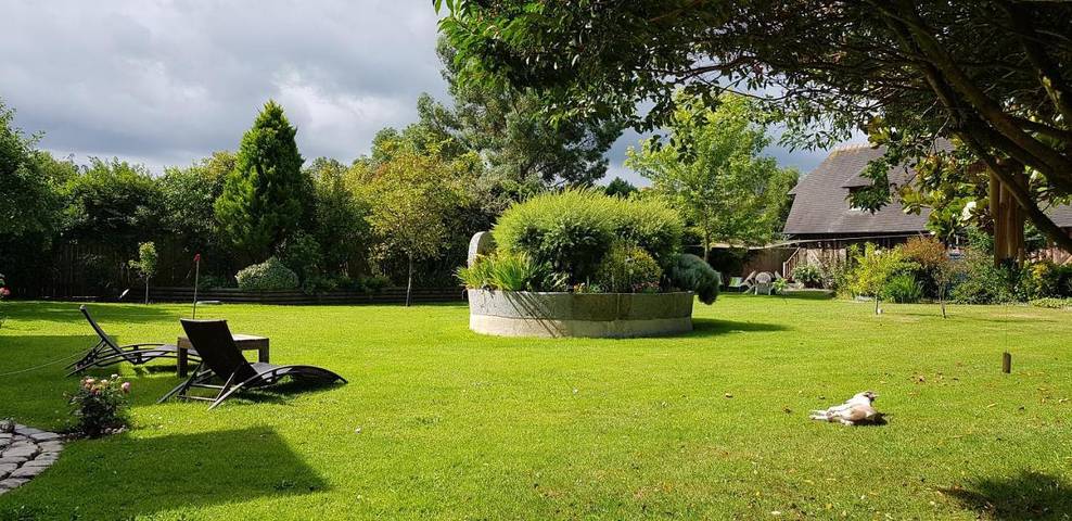 Chambre d’hôte pour 2 personnes, avec Terrasse ainsi que Jardin et Vue à Saint-Gatien-des-Bois - 2