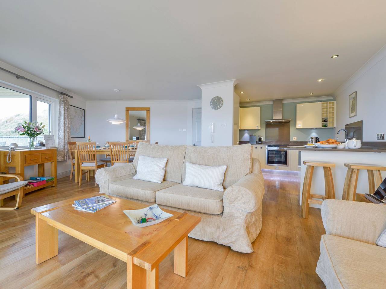 Entire apartment, 17 Burgh Island Causeway in Bigbury-on-Sea, Bigbury on Sea