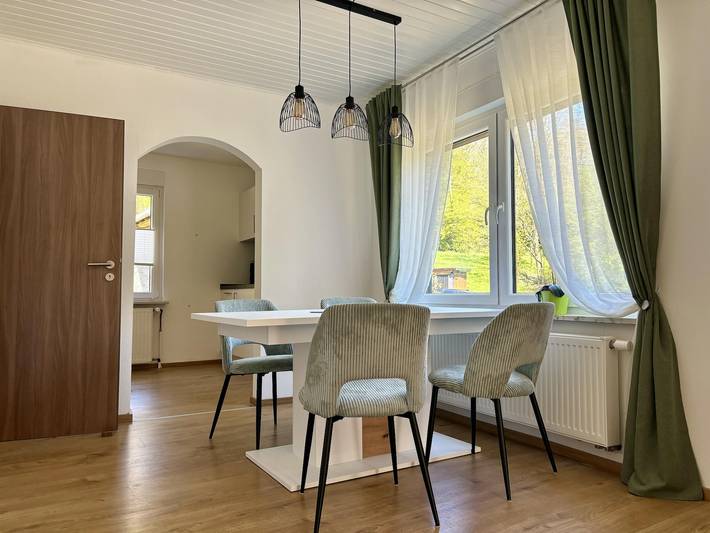 Ferienwohnung für 2 Personen, mit Terrasse und Garten in Kaifenheim