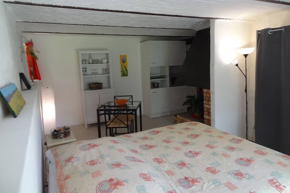 Cottage mit privater Terrasse und Blick auf den Park! in Apt, Regionaler Naturpark Luberon