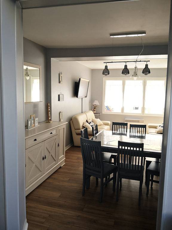 Gîte pour 8 personnes, avec terrasse dans Port de Saint-Vaast la Hougue - 4