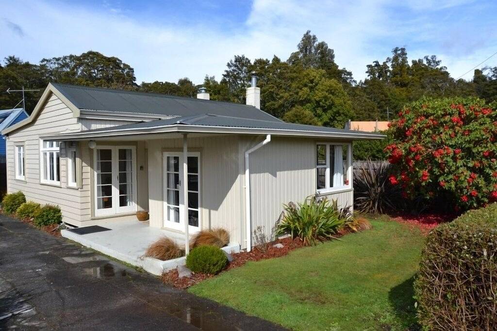 Bach One Nine - Ein gemütliches und warmes Ski- und Sommerferienhaus in Ohakune, Ruapehu District