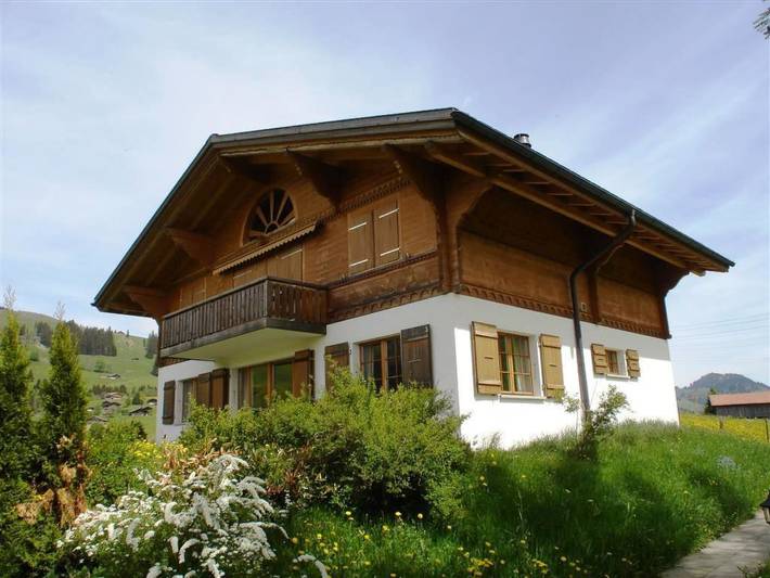 Chalet pour 4 personnes, avec balcon à Saanen - 2