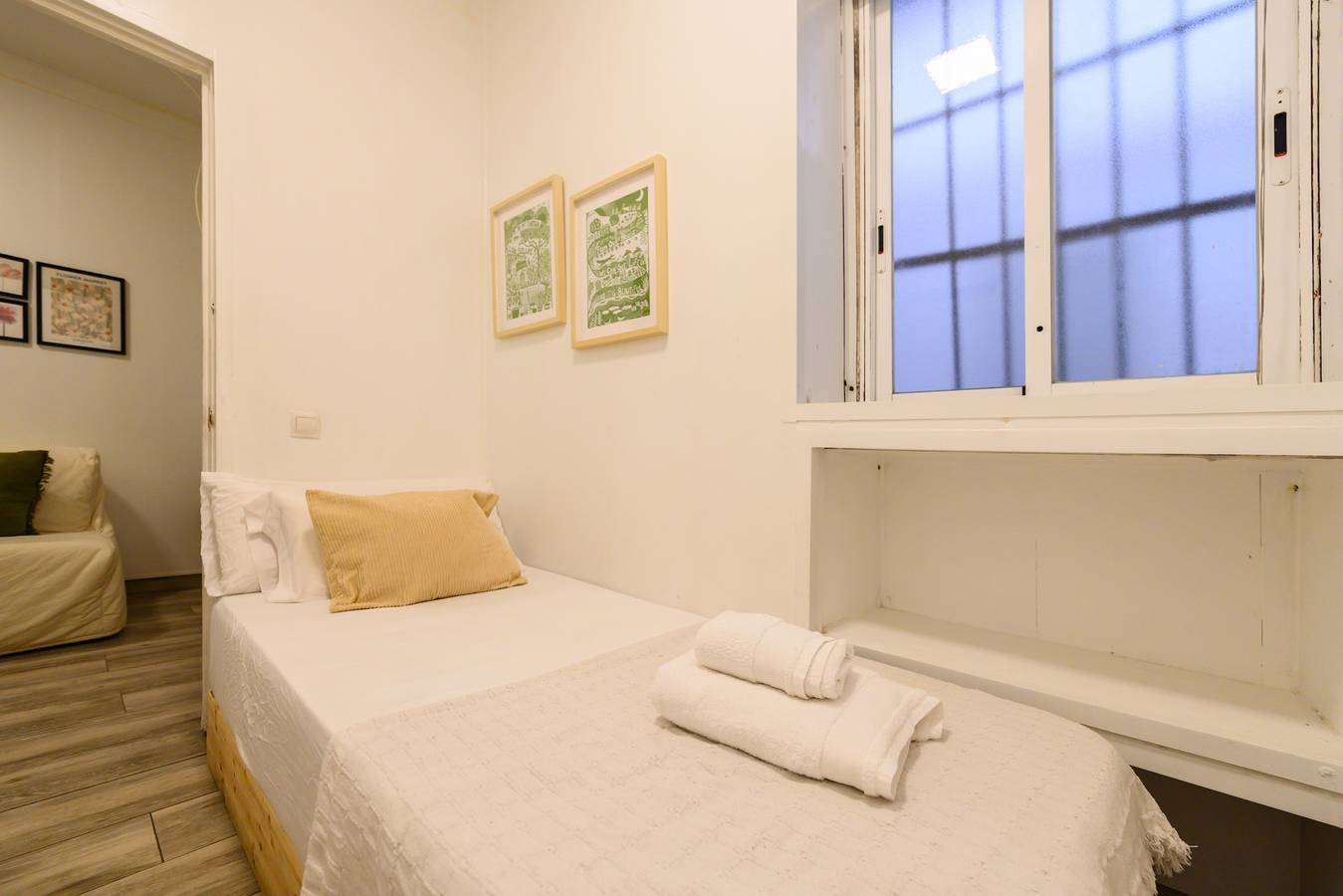 Entire apartment, M (Aalb230) Coqueto apartamento de dos dormitorios in Madrid, Madrid Province