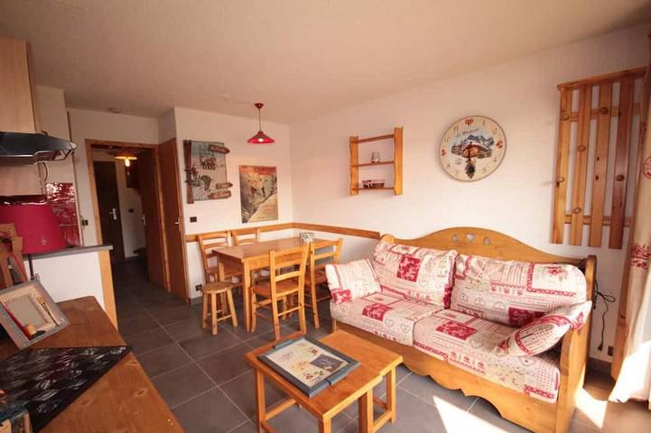 Ganze Wohnung, Bis 200m skipiste, 2te Etage, blick skipisten, balkon, fernseher, schließfach für die skier, 25m² in Les Saisies, Albertville und Umgebung