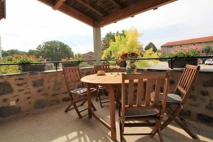 Gîte pour 4 personnes à Lavaudieu