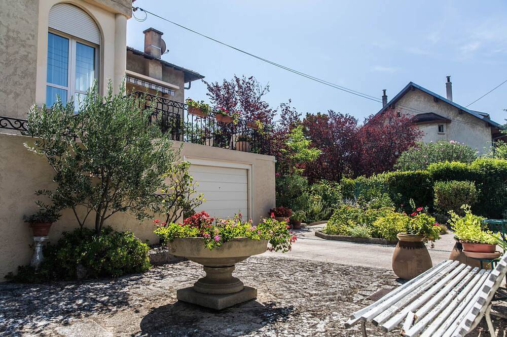 Appartement entier, Centre ville, appartement dans villa, terrasses, parking, clim, 2*,Prom 10% août in Aix-en-Provence, Région d'Aix-en-Provence