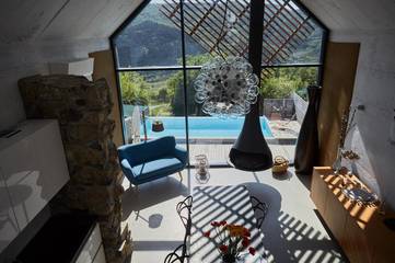 Villa für 8 Personen, mit Pool und Sauna sowie Ausblick und Garten in Slowenien