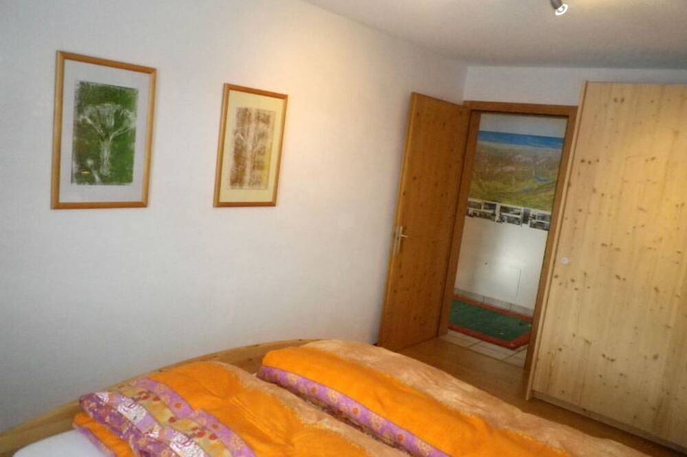 Ganze Wohnung, Ferienwohnung in Luven, Alpenarena