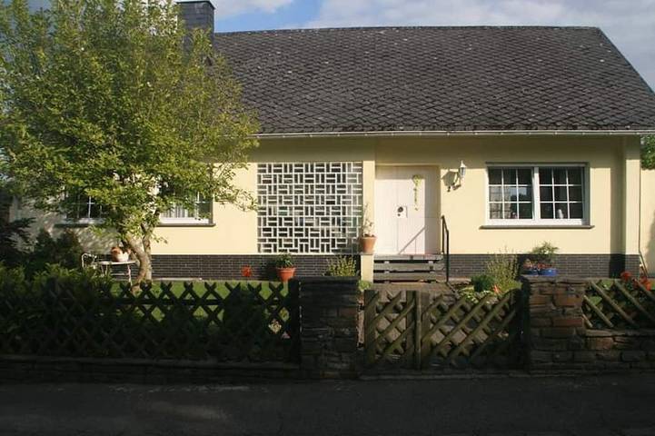 Ferienwohnung für 6 Personen, mit Garten