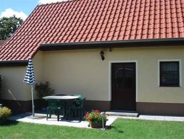 Ferienhaus für 4 Personen, mit Garten und Terrasse in Vipperow