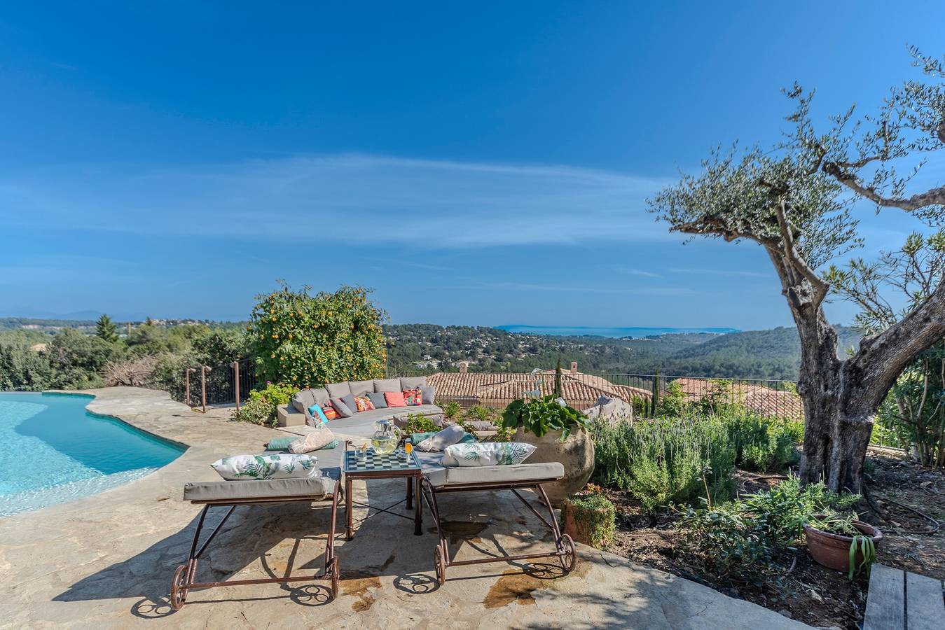 Villa „Le Panorama d’Azur – Pool“ mit Meerblick, Wlan und Klimaanlage in Valbonne, Mittelmeerküste (Frankreich)