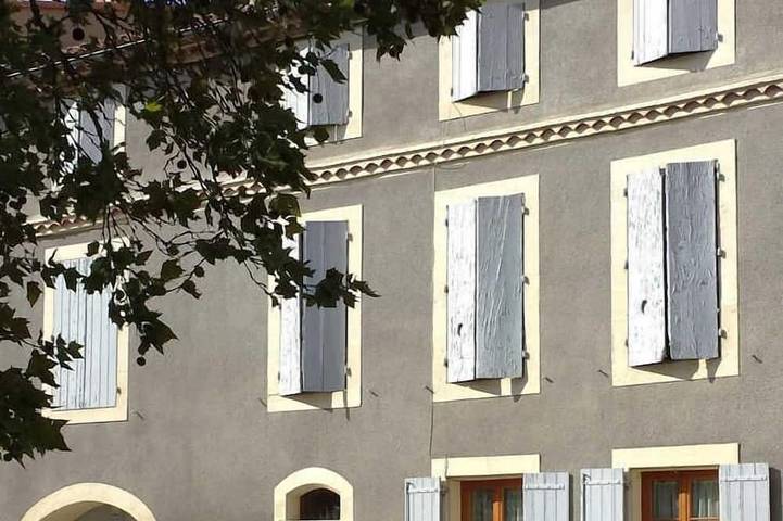 Location de vacances pour 9 personnes à Fanjeaux