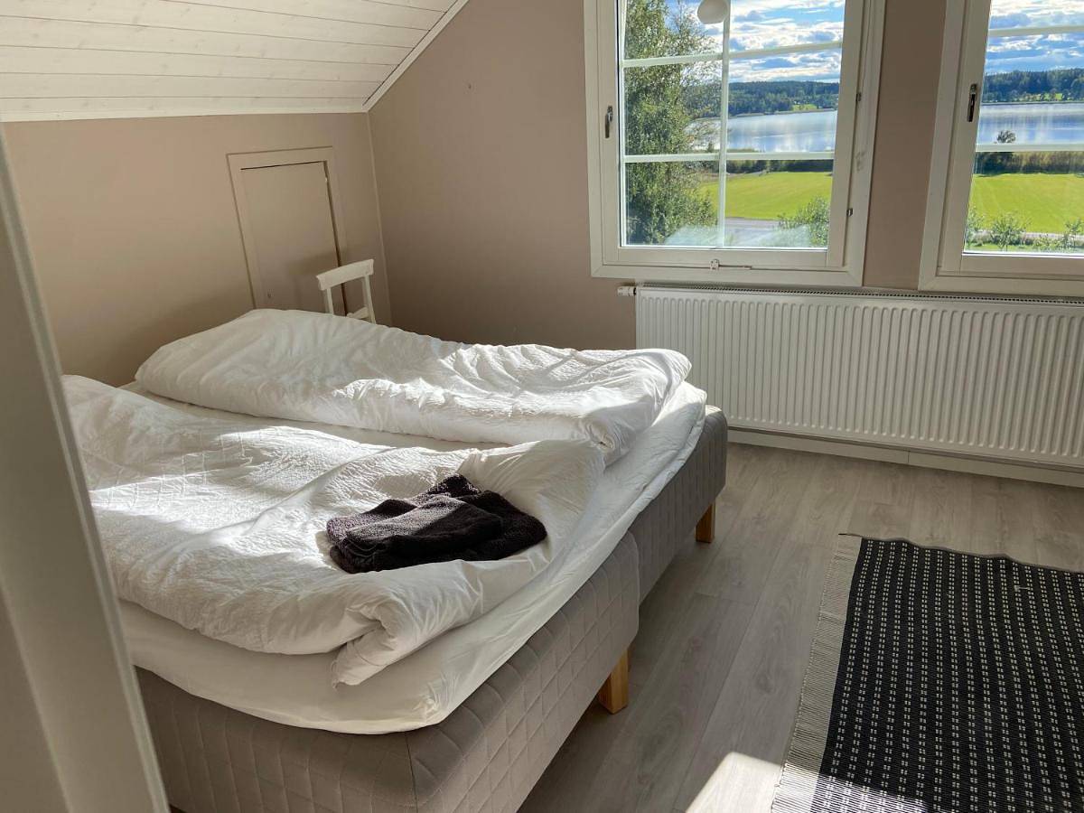 Villa med sjöutsikt in Dalarna