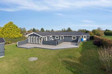 Ferieudlejning til 6 Personer i Bogø, Svenske Østersøen, Billede 1