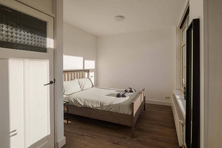 Appartement entier, Central Rotterdam Apt: 5 Min to Station in Rotterdam, Hollande-Méridionale