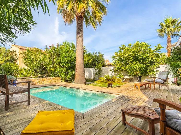Maison 8 Personnes in Le Brusc, Six-Fours-les-Plages
