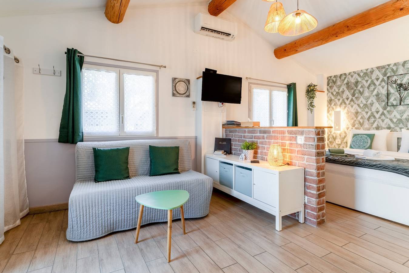 Estudio entero, Estudio 'La Petite Maison' con vistas al Mont Ventoux, Wi-Fi y aire acondicionado in Bédoin, Parque natural regional del Mont Ventoux