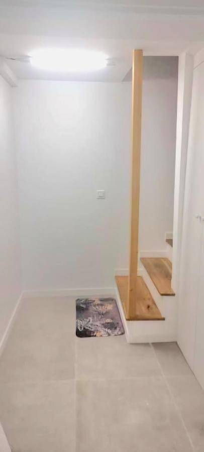 Appartement entier, One-Bedroom Apartment in Clichy-sous-Bois, Seine-Saint-Denis