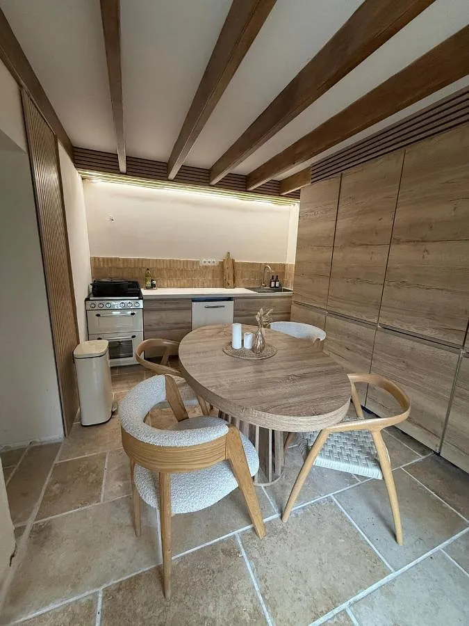 Ferienhaus für 4 Personen, mit Terrasse und Whirlpool - 1